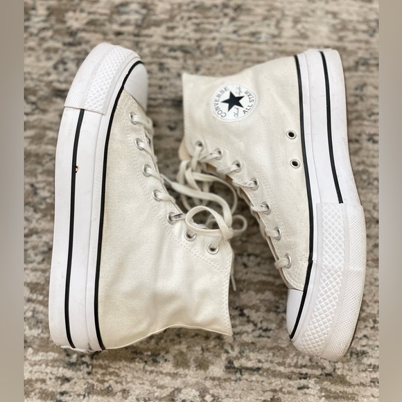 Converse Chuck Taylor All Star Lift High Top White Size 9 Womens Canvas - Picture 2 of 11